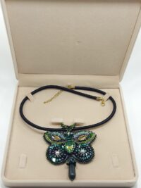 ყელსაბამი ჩოკერი მწვანე პეპელა ხალცედონით