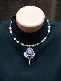 კულონი ვარდისფერი ყვავილი სადაფით