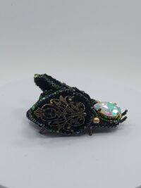 ბროში "მწვანე ხოჭო" 2